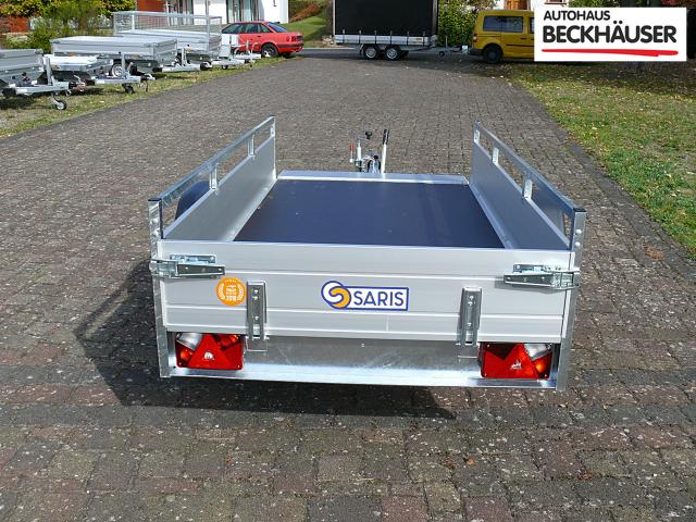 Anhänger Tieflader Saris MP 255 133 1350 1 - klappbare Vorderwand 255x133x43 cm 1.350kg 