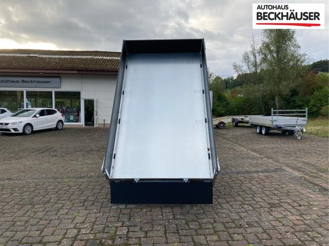 Anhänger / Kipper / / / / 