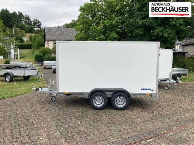 Anhänger / Koffer / / / / 