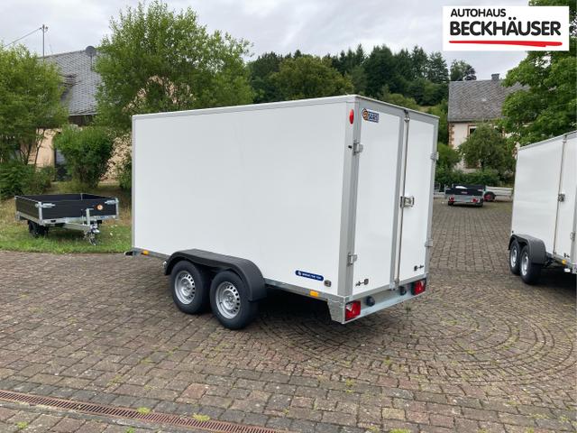 Anhänger / Koffer / / / / 