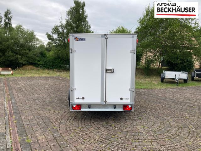 Anhänger / Koffer / / / / 