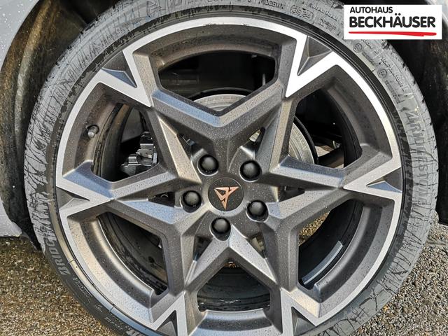 Cupra Leon Sportstourer 2.0 TSI 245 kW 4Drive VZ Kombi 2.0TSI DSG 4x4 AHK GV5 LED el. Hk Pano Navi Sound 