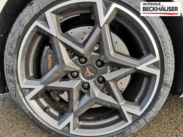 Cupra Leon Sportstourer 2.0 TSI 245 kW 4Drive VZ Kombi 2.0TSI DSG 4x4 AHK GV5 LED el. Hk 
