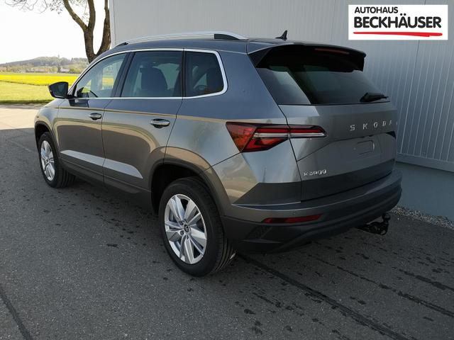 Skoda Karoq Selection 1.5 TSI DSG GV5 AHK 17 Ladeb 