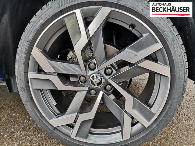 Skoda Karoq Sportline 2.0TDI DSG 4x4 AHK Matrix Leder 19 Zoll 