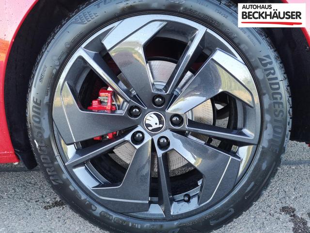 Skoda Octavia Combi 2.0 TSI 195 kW RS Kombi 2.0TSI Pano Matrix Area AHK Sound GV5 