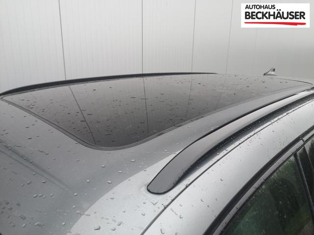 Volkswagen Passat Variant 2.0 TDI 142 kW 4Motion R-Line DSG Pano 19 Zoll Head Up AHK Navi 