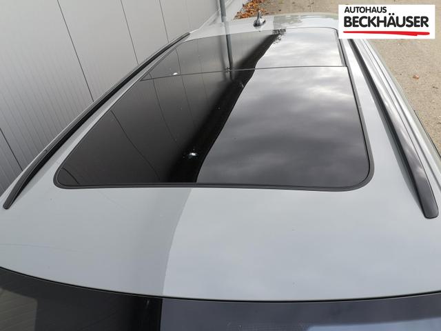 Skoda Octavia Combi 2.0 TSI 195 kW RS Kombi 2.0TSI Pano Matrix Area AHK Sound GV5 