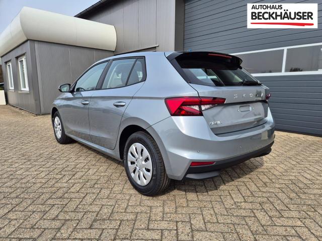 Skoda Fabia 1.0 TSI 95PS Selection 5-t&uuml;rig R&uuml;ckf.Kamera Parksensoren Sitzheizung Multifunktionslenkrad Klima Skoda-Radio Bluetooth Touchscreen Tempomat Nebelsch. Apple CarPlay + Android Auto 