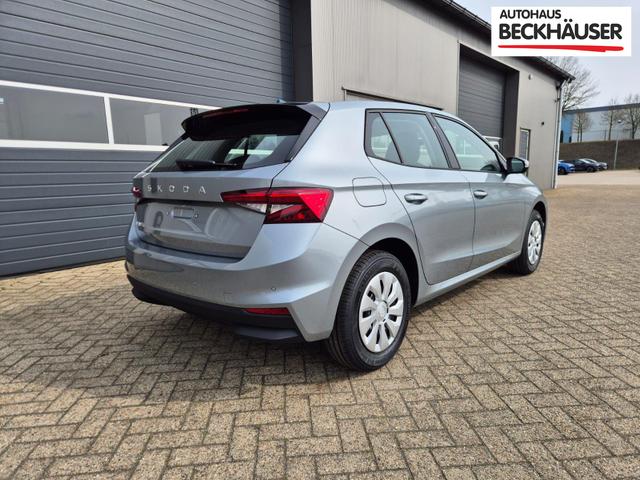 Skoda Fabia 1.0 TSI 95PS Selection 5-t&uuml;rig R&uuml;ckf.Kamera Parksensoren Sitzheizung Multifunktionslenkrad Klima Skoda-Radio Bluetooth Touchscreen Tempomat Nebelsch. Apple CarPlay + Android Auto 