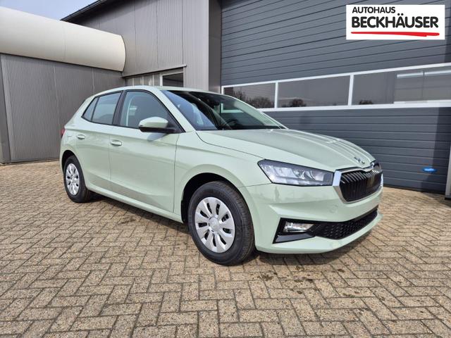 Skoda Fabia 1.0 TSI 95PS Selection 5-t&uuml;rig R&uuml;ckf.Kamera Parksensoren Sitzheizung Multifunktionslenkrad Klima Skoda-Radio Bluetooth Touchscreen Tempomat Nebelsch. Apple CarPlay + Android Auto 