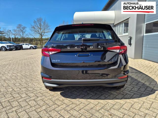 Skoda Fabia 1.0 TSI 95PS Selection 5-t&uuml;rig R&uuml;ckf.Kamera Parksensoren Sitzheizung Multifunktionslenkrad Klima Skoda-Radio Bluetooth Touchscreen Tempomat Nebelsch. Apple CarPlay + Android Auto 