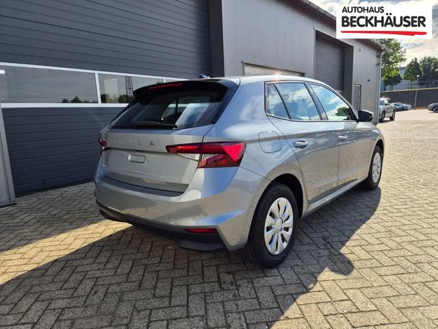 Skoda Fabia 1.0 TSI 95PS Selection 5-t&uuml;rig R&uuml;ckf.Kamera Parksensoren Sitzheizung Multifunktionslenkrad Klima Skoda-Radio Bluetooth Touchscreen Tempomat Nebelsch. Apple CarPlay + Android Auto 