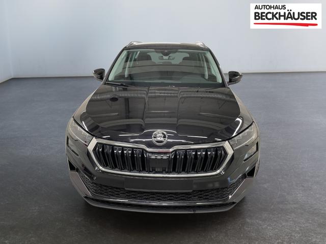 Skoda Karoq Selection 1.5 TSI DSG 150PS/110kW 2026 +AHK +18"ALU +KESSY +BHZ. Lenkrad 