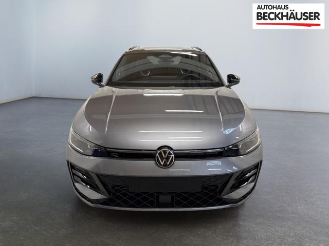 Volkswagen Passat Variant R-Line 2.0 TSI 4Motion 265PS/195kW DSG7 2026 +AHK+PANO+BLACK+360+TRAVEL ASSIST 