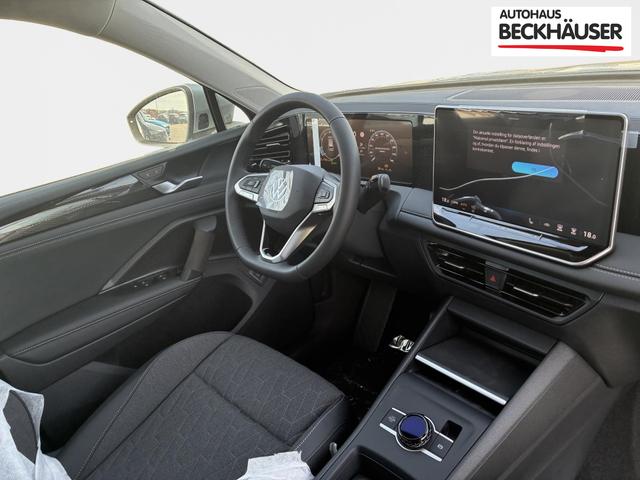 Volkswagen Tiguan LIFE 1.5 eTSI 150PS/110kW DSG7 2026 +ACC +Lane Assist +Blind Spot +ParkAssist +RFK +KESSY +LightAssist +el. Heckklappe +AHK +SHZ +LenkradHZ +3Z Klima +12,9" Navi +CarPlay +Digital Cockpit 