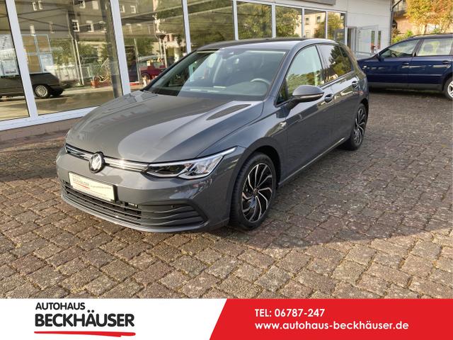 Volkswagen Golf - VIII Life 1,5TSI - 17-Zoll, Navi, SHZ, Garantie bis 08/2026, getönte Scheiben, induktive Ladefunktion, Air Care