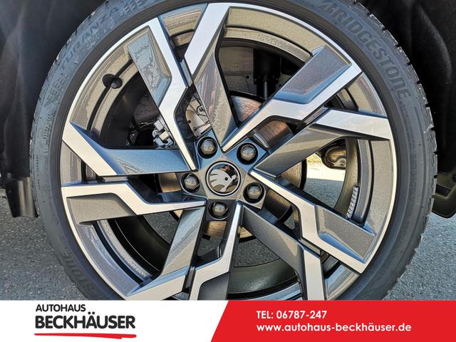 Skoda Karoq - Sportline 1.5TSI DSG AHK Matrix Pano Sound Leder 19 Zoll