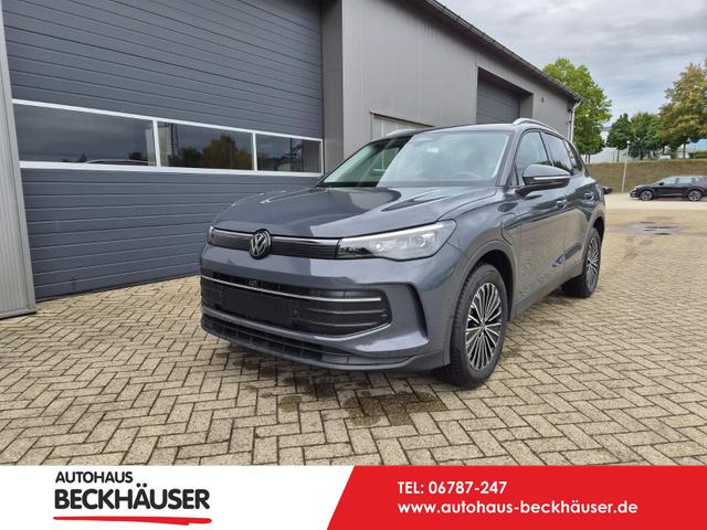 Volkswagen Tiguan - Life 1,5 l eHybrid OPF 204PS DSG elekt.AHK Design Paket LED-Plus-Scheinw. elektr. Heckklappe Sitzheizung Lenkradheizung R&uuml;ckf.Kamera Klimaautomatik VW-Radio Bluetooth wireless Apple CarPlay + Android Auto PDC v+h ACC 2xKeyless Digital Cockpit