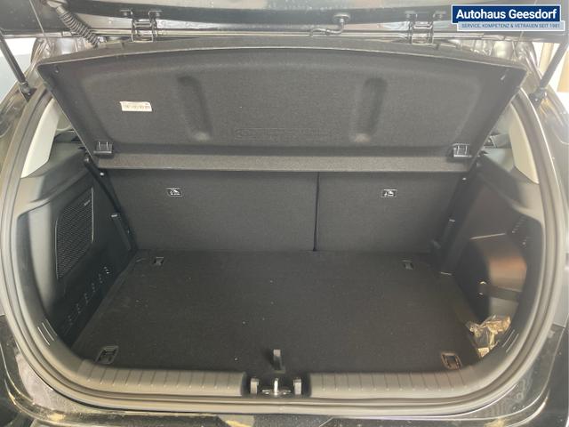Hyundai / i20 / Schwarz / / / 