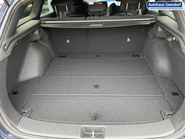 Hyundai / i30 / Weiß / / / 