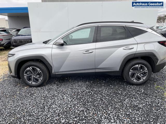 Hyundai / TUCSON FACELIFT / Weiß / / / 