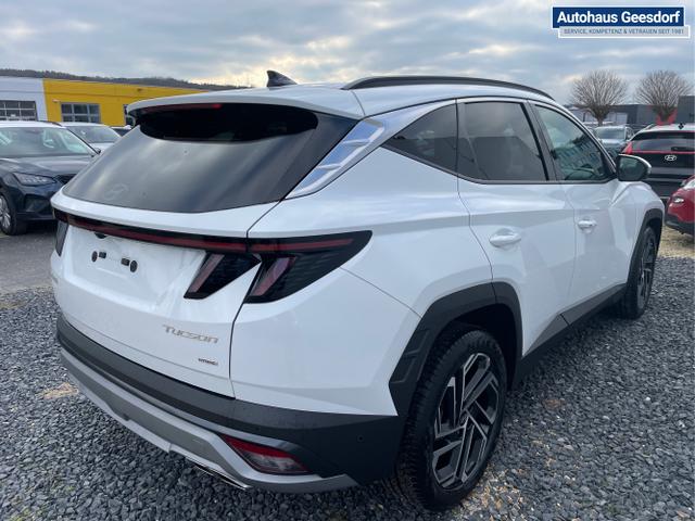 Hyundai / TUCSON FACELIFT / Weiß / / / 
