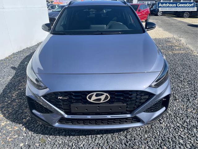 Hyundai / i30 / Weiß / / / 