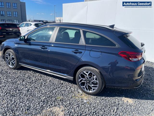 Hyundai / i30 / Weiß / / / 