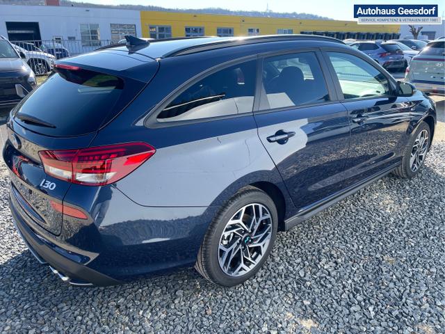 Hyundai / i30 / Weiß / / / 