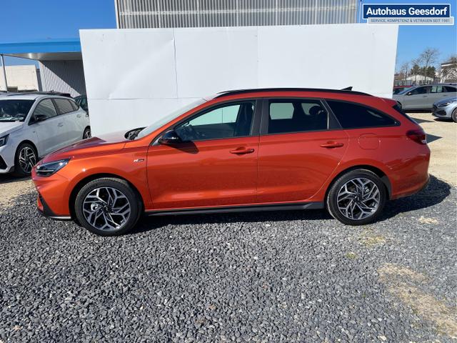 Hyundai / i30 / Weiß / / / 