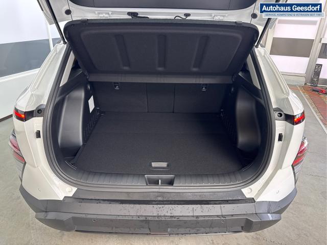 Hyundai / KONA / Weiß / / / DCT ACC NAVI RFK Smart Key