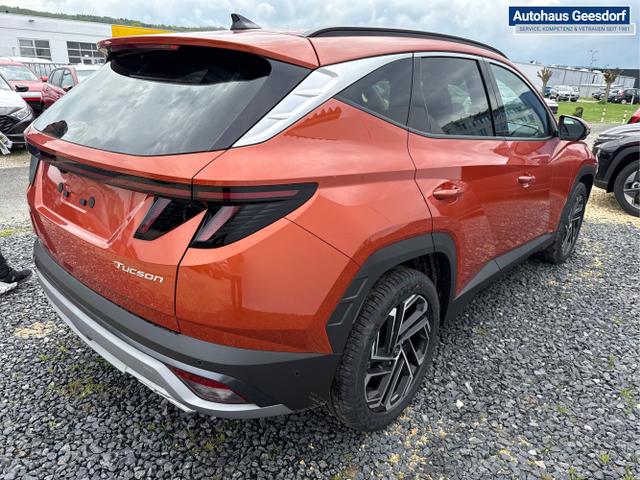 Hyundai / TUCSON FACELIFT / Weiß / / / 