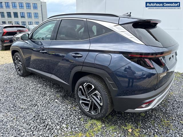 Hyundai / TUCSON FACELIFT / Weiß / / / 