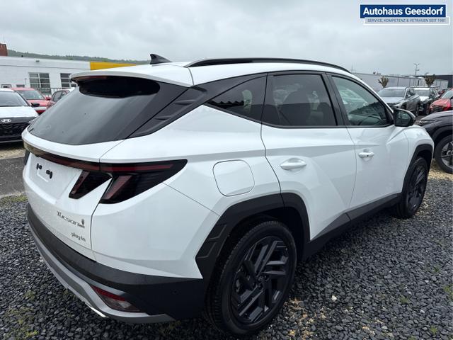 Hyundai / TUCSON FACELIFT / Weiß / / / 