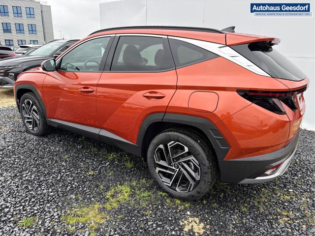 Hyundai / TUCSON FACELIFT / Weiß / / / 