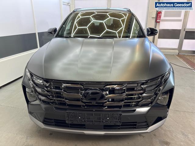 Hyundai / TUCSON FACELIFT / Grün / / / 20th Anniversary KRELL SHZ v+h 360Kamera HUD