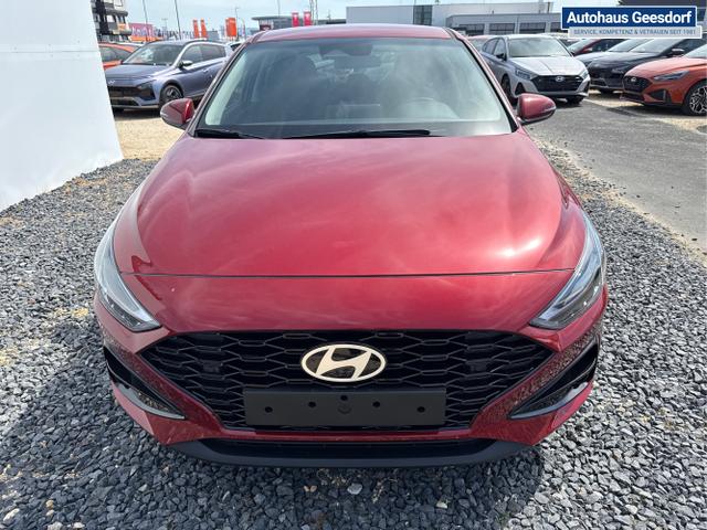 Hyundai / i30 / Weiß / / / 