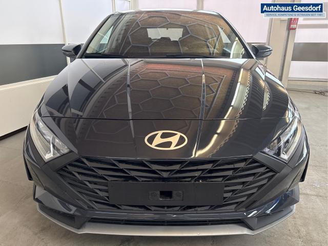 Hyundai / i20 / Grau / / / NAVI RFK TEMPOMAT