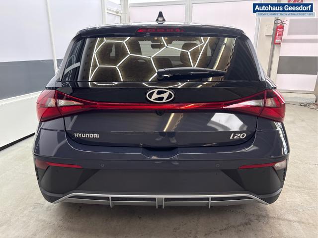 Hyundai / i20 / Grau / / / NAVI RFK TEMPOMAT