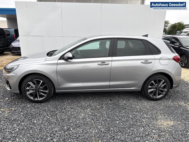 Hyundai / i30 / Silber / / / EDITION SHZ NAVI ALU LED RFK PDC