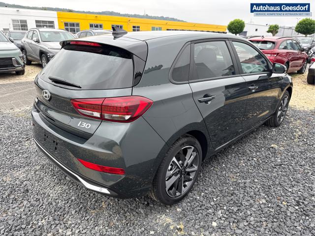 Hyundai / i30 / Grün / / / EDITION SHZ NAVI ALU LED RFK PDC