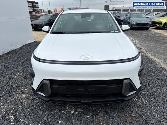 Hyundai / KONA / Weiß / / / NAVI KLIMAAUTOMATIK PDC v+h RFK