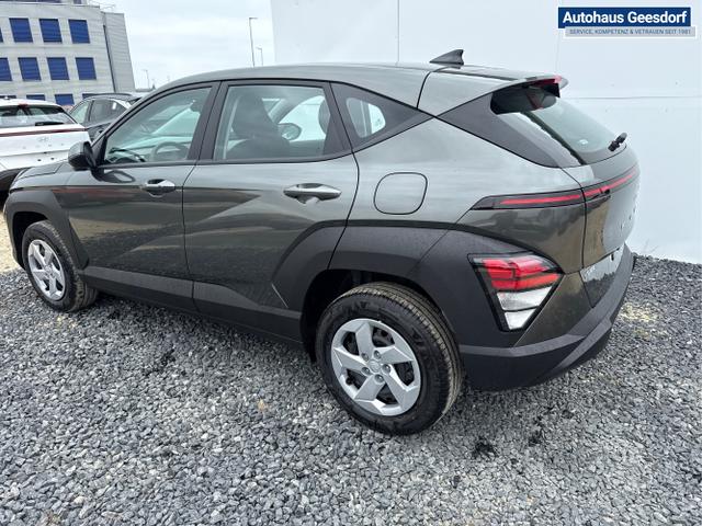 Hyundai / KONA / Grau / / / NAVI KLIMAAUTOMATIK PDC v+h RFK