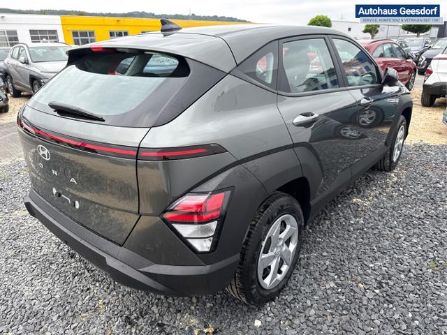 Hyundai / KONA / Grau / / / NAVI KLIMAAUTOMATIK PDC v+h RFK