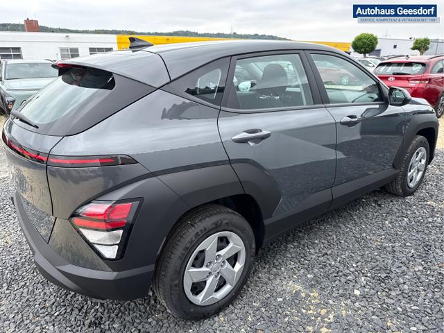 Hyundai / KONA / Grau / / / NAVI KLIMAAUTOMATIK PDC v+h RFK