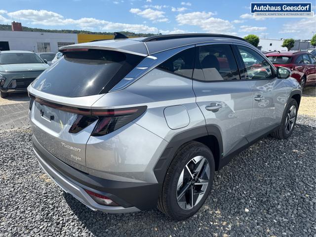 Hyundai / TUCSON / Silber / / / PANO SHZ v+h 18 ALU