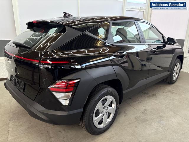 Hyundai / KONA / Schwarz / / / NAVI KLIMAAUTOMATIK PDC v+h RFK