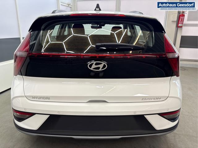 Hyundai / BAYON / Weiß / / / DCT NAVI RFK PDC 