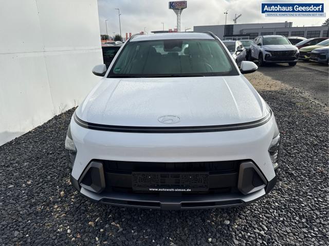 Hyundai / KONA / Weiß / / / DCT 198PS NAVI SHZ ACC PDC v+h 